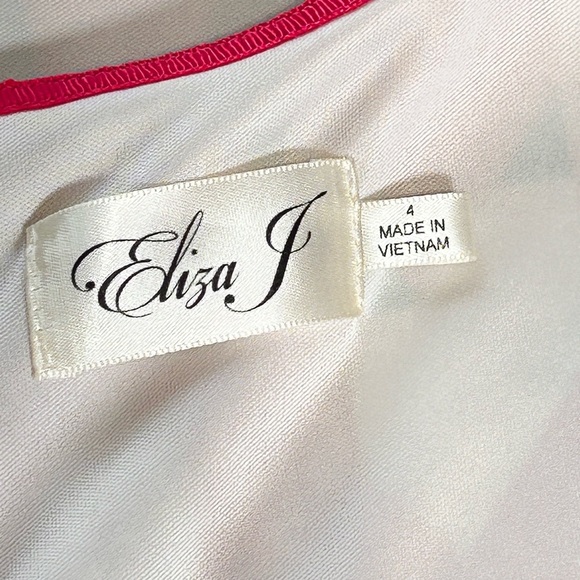 Eliza J Pink and Red Sheath Dress with Bateau Neckline - Picture 2 of 12